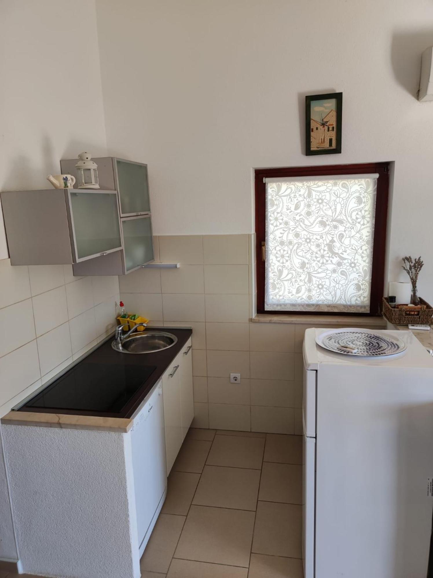 Apartment By The Beach Primošten Екстериор снимка